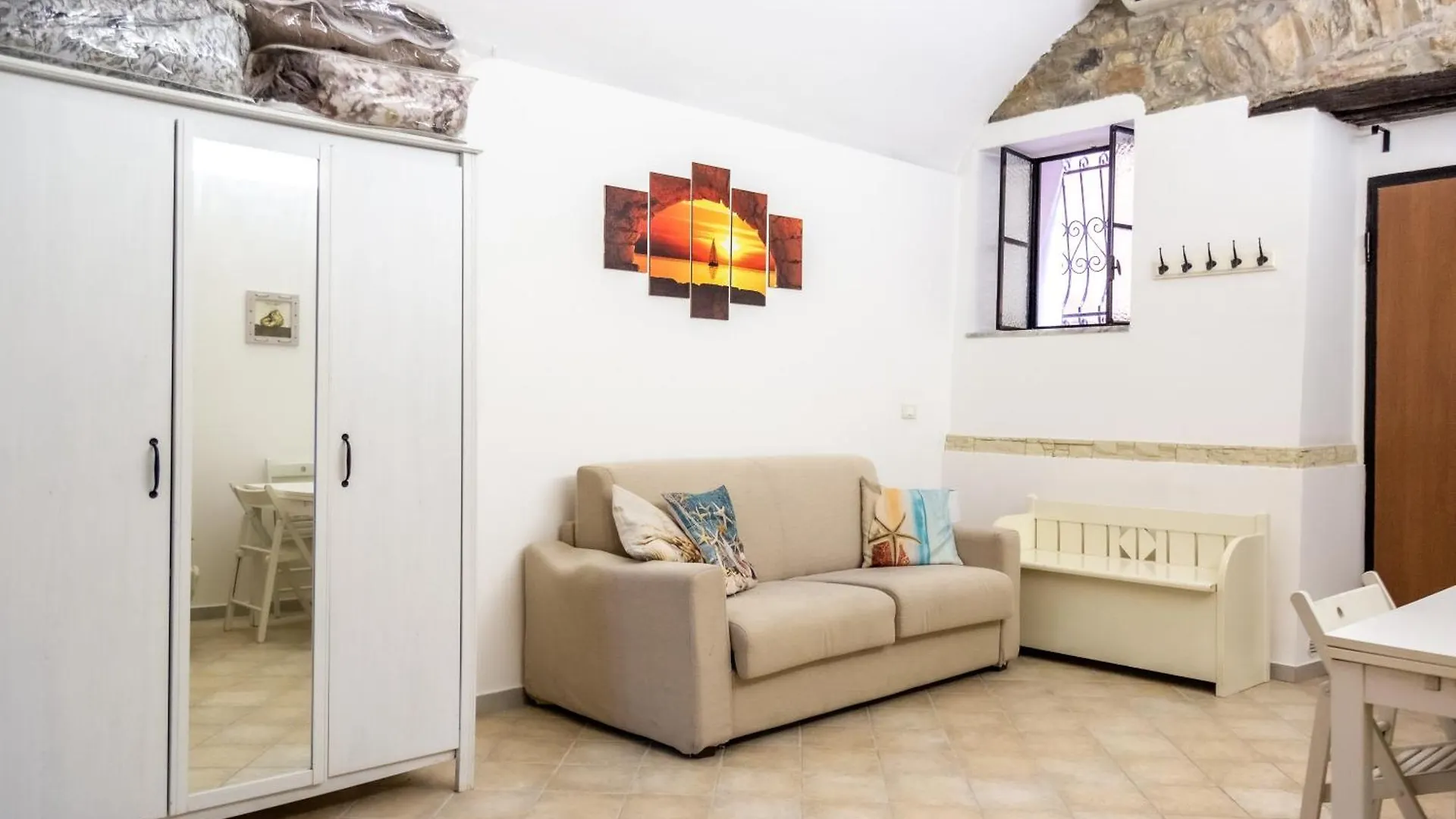 216B - Monolocale Lapigna Sanremo, Centro Storico Apartment 0*, Sanremo Italy
